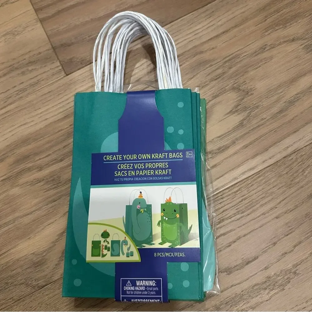 NWT Green Dinosaur Kraft Party Bags (8 bags)